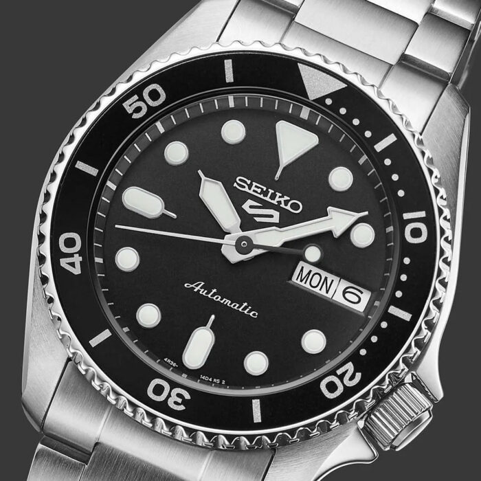 Seiko 5 Sports SKX Automatic Black Dial Silver Steel Strap Watch For Men - SRPK29K1 - Image 3